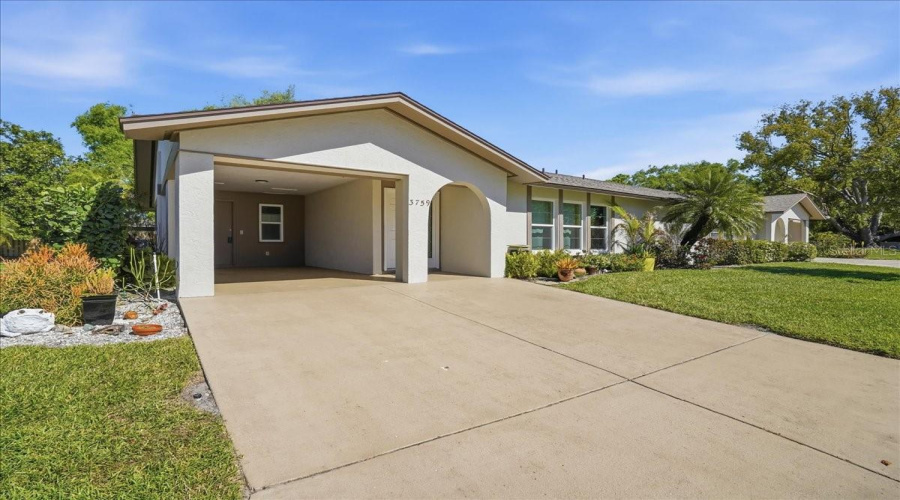 Sarasota, Florida 34232, 2 Bedroom Bedrooms, ,2 Bathroombathrooms,Residential,For Sale,Collins,0,Mfrtb8492643