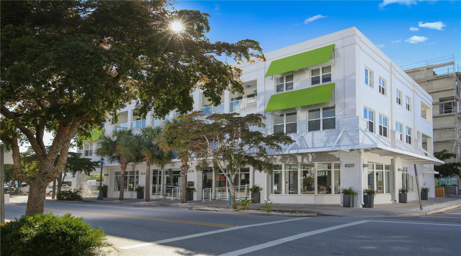 Sarasota, Florida 34236, 4 Bedroom Bedrooms, ,3 Bathroombathrooms,Residential,For Sale,Kumquat,0,Mfra4640326