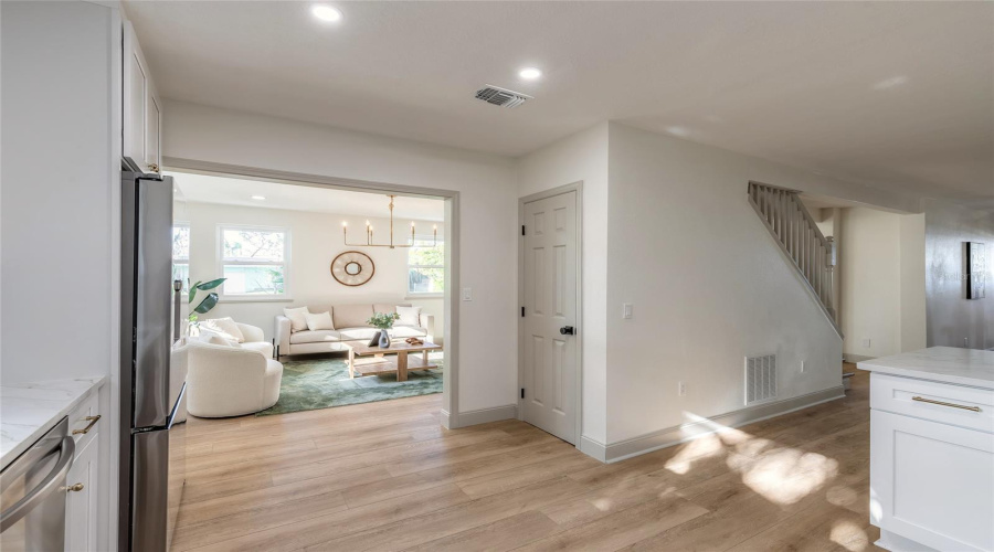 Ormond Beach, Florida 32176, 4 Bedroom Bedrooms, ,3 Bathroombathrooms,Residential,For Sale,Ray Mar,0,Mfro6420848