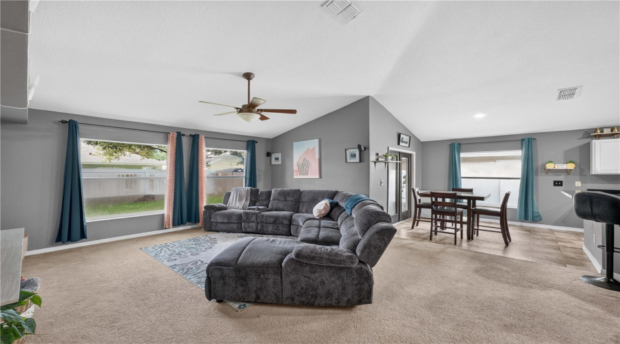 Mount Dora, Florida 32757, 4 Bedroom Bedrooms, ,2 Bathroombathrooms,Residential,For Sale,Briarcliff,0,Mfro6430492