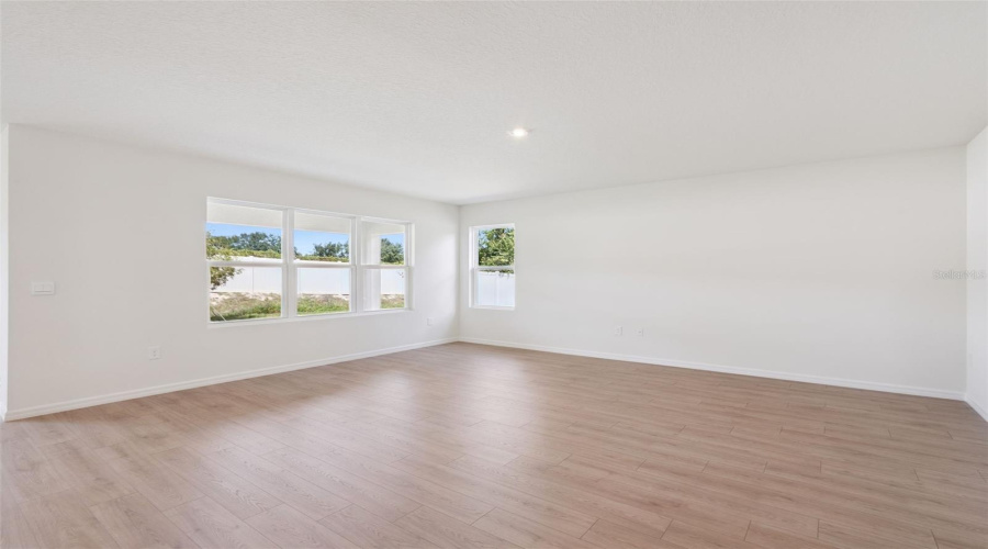 St Cloud, Florida 34773, 4 Bedroom Bedrooms, ,3 Bathroombathrooms,Residential,For Sale,Grey Moss,0,Mfro6420902
