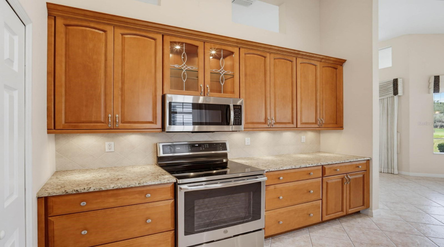 Palm Harbor, Florida 34685, 2 Bedroom Bedrooms, ,2 Bathroombathrooms,Residential,For Sale,Silk Oak,0,Mfrtb8540074