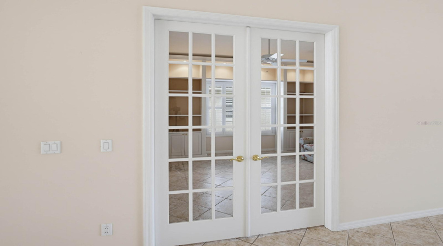 Palm Harbor, Florida 34685, 2 Bedroom Bedrooms, ,2 Bathroombathrooms,Residential,For Sale,Silk Oak,0,Mfrtb8540074
