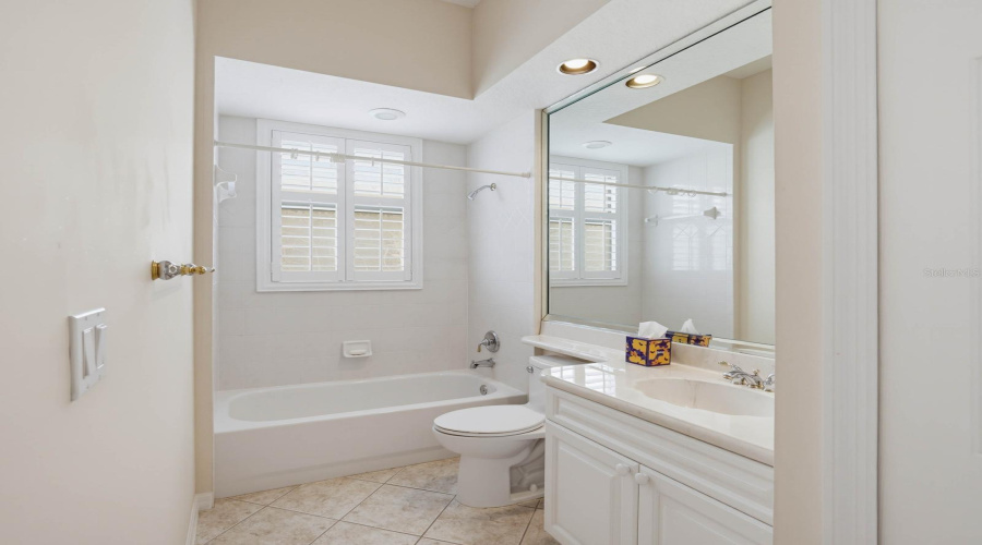 Palm Harbor, Florida 34685, 2 Bedroom Bedrooms, ,2 Bathroombathrooms,Residential,For Sale,Silk Oak,0,Mfrtb8540074
