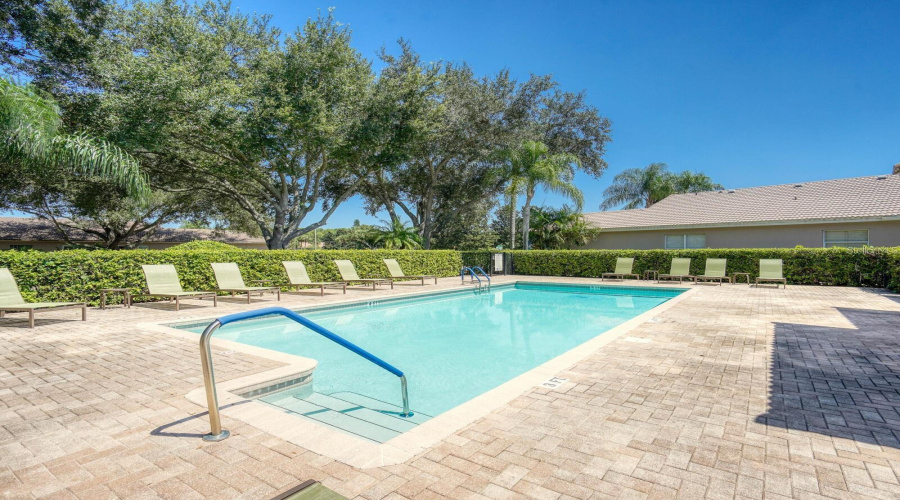Palm Harbor, Florida 34685, 2 Bedroom Bedrooms, ,2 Bathroombathrooms,Residential,For Sale,Silk Oak,0,Mfrtb8540074
