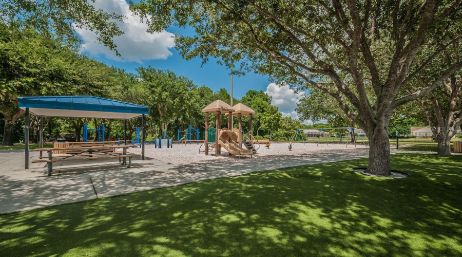 Palm Harbor, Florida 34685, 2 Bedroom Bedrooms, ,2 Bathroombathrooms,Residential,For Sale,Silk Oak,0,Mfrtb8540074