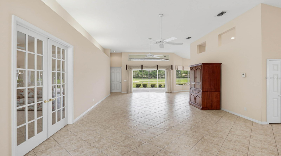Palm Harbor, Florida 34685, 2 Bedroom Bedrooms, ,2 Bathroombathrooms,Residential,For Sale,Silk Oak,0,Mfrtb8540074