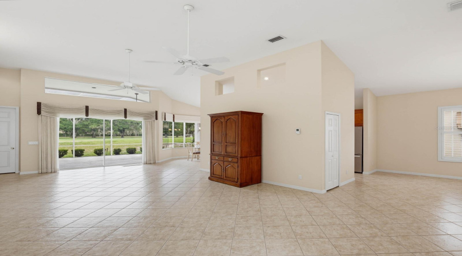 Palm Harbor, Florida 34685, 2 Bedroom Bedrooms, ,2 Bathroombathrooms,Residential,For Sale,Silk Oak,0,Mfrtb8540074