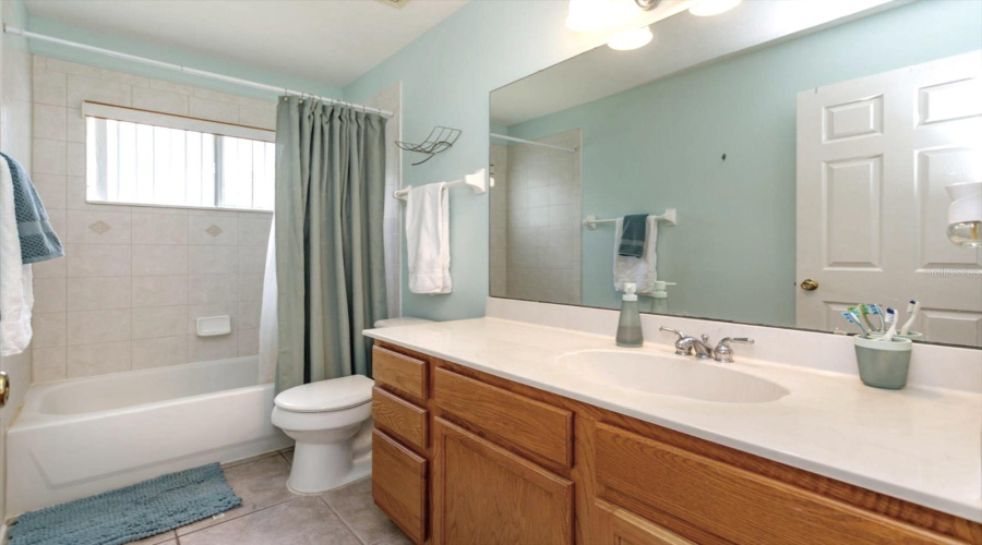 Orlando, Florida 32826, 4 Bedroom Bedrooms, ,2 Bathroombathrooms,Residential,For Sale,Northern Dancer,0,Mfro6434036