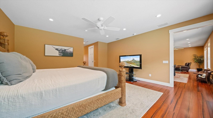 Sarasota, Florida 34239, 3 Bedroom Bedrooms, ,2 Bathroombathrooms,Residential,For Sale,Hyde Park,0,Mfra4700669
