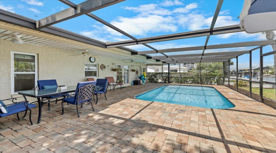 Hernando Beach, Florida 34607, 2 Bedroom Bedrooms, ,2 Bathroombathrooms,Residential,For Sale,Carlos,0,Mfrtb8526352