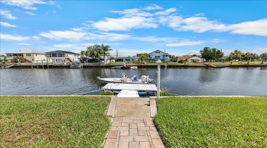 Hernando Beach, Florida 34607, 2 Bedroom Bedrooms, ,2 Bathroombathrooms,Residential,For Sale,Carlos,0,Mfrtb8526352