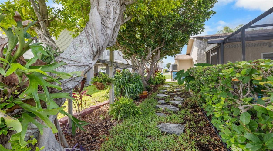 Hernando Beach, Florida 34607, 2 Bedroom Bedrooms, ,2 Bathroombathrooms,Residential,For Sale,Carlos,0,Mfrtb8526352