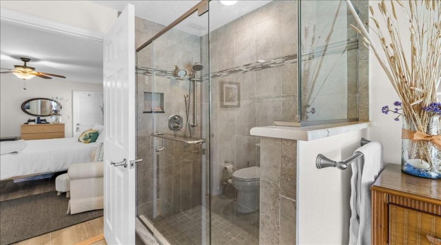 Hernando Beach, Florida 34607, 2 Bedroom Bedrooms, ,2 Bathroombathrooms,Residential,For Sale,Carlos,0,Mfrtb8526352