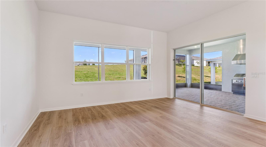 Dinning Convenient To Summer Kitchen