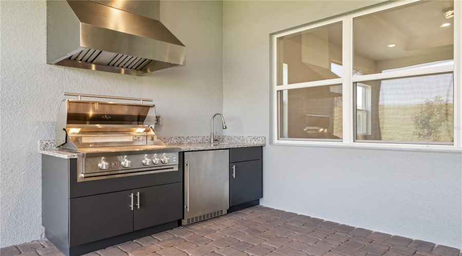 Summer Kitchen For Entertaining