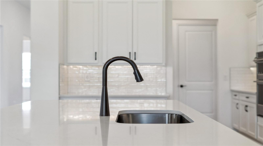 Upgraded Stainless Sink &Amp; Pull Down Faucet