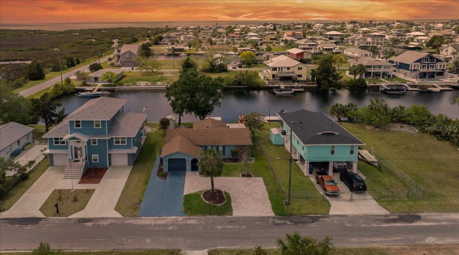 Hernando Beach, Florida 34607, 4 Bedroom Bedrooms, ,2 Bathroombathrooms,Residential,For Sale,Tampico,0,Mfrtb8536742