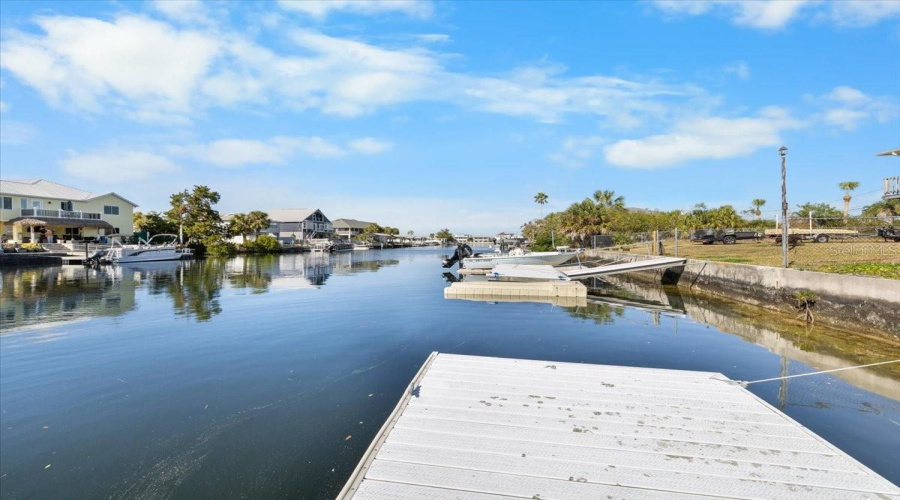 Hernando Beach, Florida 34607, 4 Bedroom Bedrooms, ,2 Bathroombathrooms,Residential,For Sale,Tampico,0,Mfrtb8536742