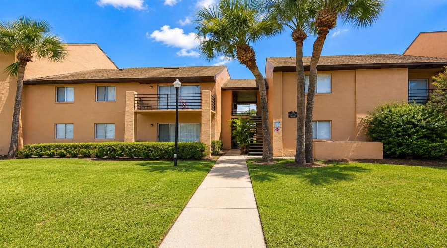 Orlando, Florida 32839, 2 Bedroom Bedrooms, ,2 Bathroombathrooms,Residential,For Sale,Via Hacienda,0,Mfrs5155077