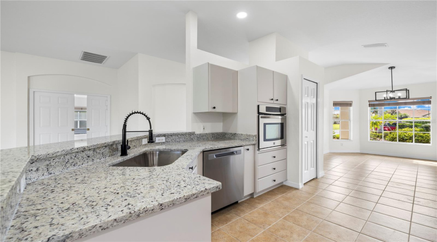 Trinity, Florida 34655, 3 Bedroom Bedrooms, ,2 Bathroombathrooms,Residential,For Sale,Arbor Knoll,0,Mfrtb8528191