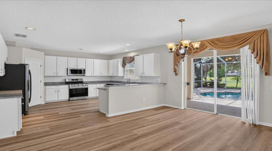 Tampa, Florida 33647, 4 Bedroom Bedrooms, ,3 Bathroombathrooms,Residential,For Sale,Lucaya,0,Mfra4703986