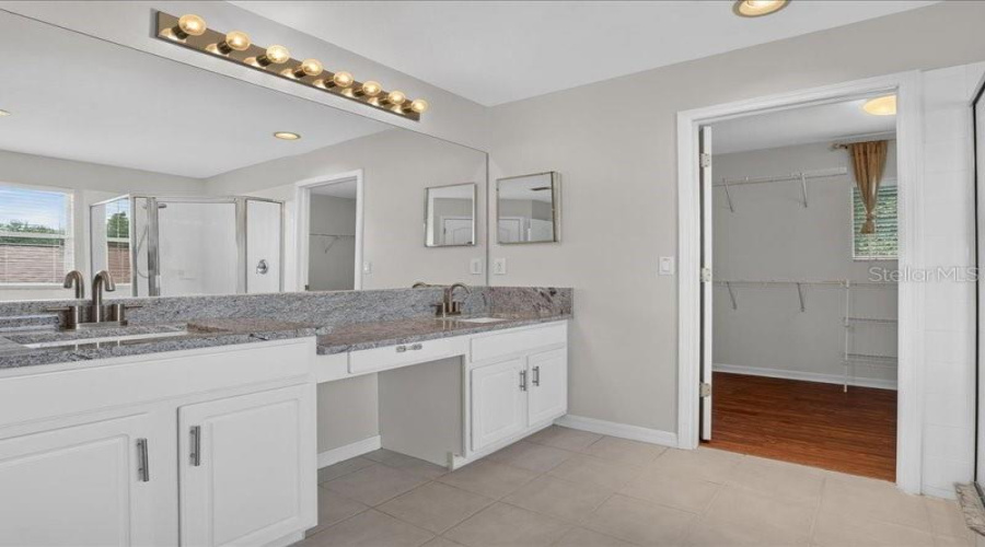 Tampa, Florida 33647, 4 Bedroom Bedrooms, ,3 Bathroombathrooms,Residential,For Sale,Lucaya,0,Mfra4703986