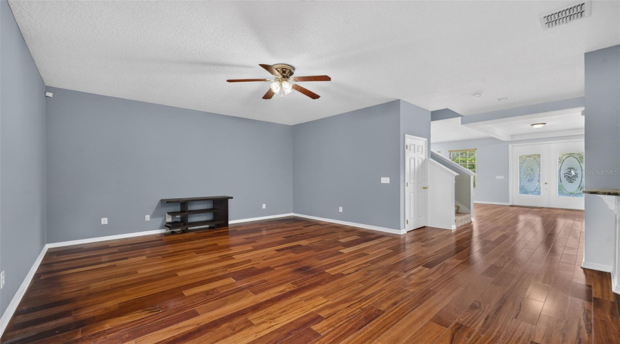 Orlando, Florida 32829, 4 Bedroom Bedrooms, ,3 Bathroombathrooms,Residential,For Sale,Chelsea Harbour,0,Mfro6420364