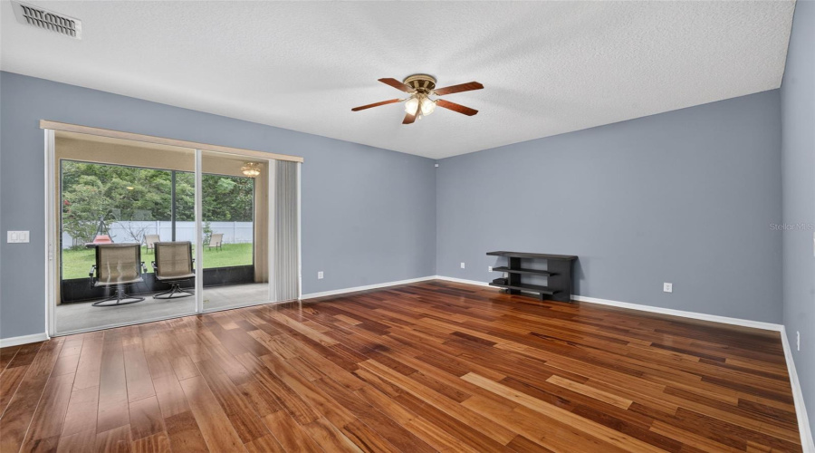 Orlando, Florida 32829, 4 Bedroom Bedrooms, ,3 Bathroombathrooms,Residential,For Sale,Chelsea Harbour,0,Mfro6420364