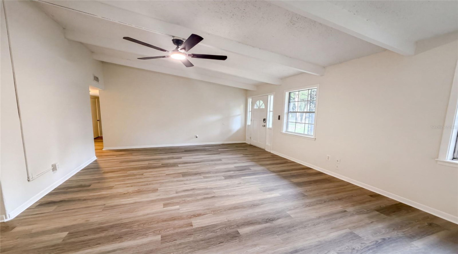 Gainesville, Florida 32609, 4 Bedroom Bedrooms, ,2 Bathroombathrooms,Residential,For Sale,31St,0,Mfro6430344