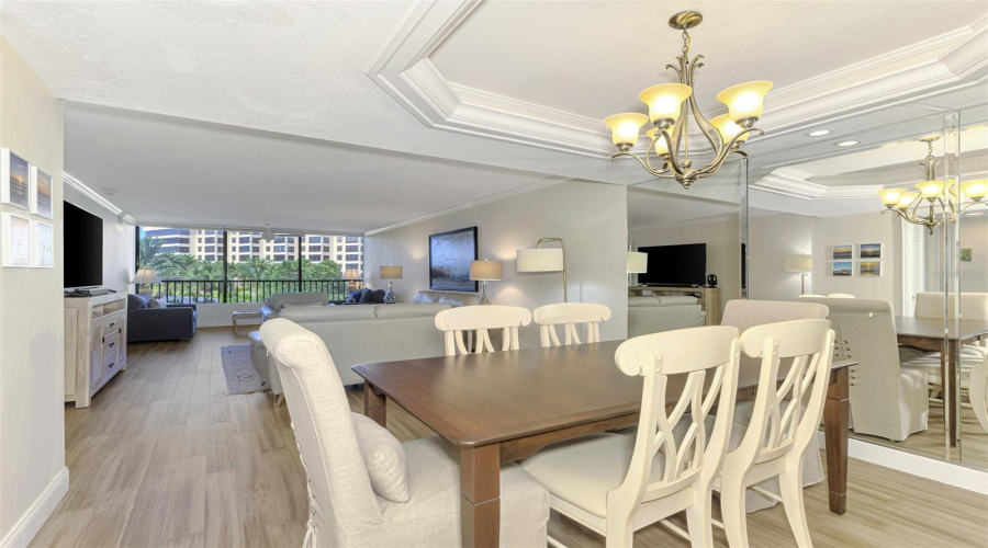 Sarasota, Florida 34242, 2 Bedroom Bedrooms, ,2 Bathroombathrooms,Residential,For Sale,Midnight Pass,0,Mfrn6144235