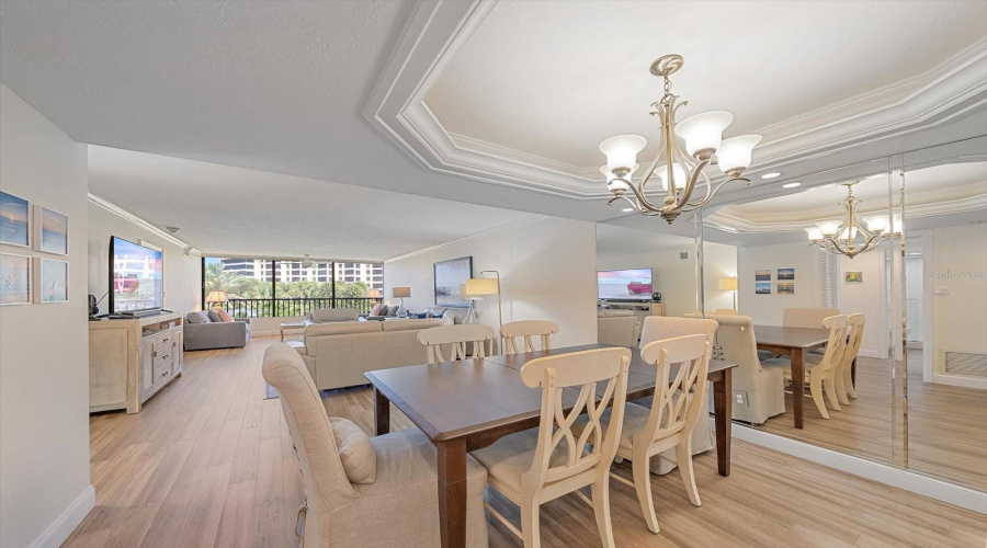 Sarasota, Florida 34242, 2 Bedroom Bedrooms, ,2 Bathroombathrooms,Residential,For Sale,Midnight Pass,0,Mfrn6144235