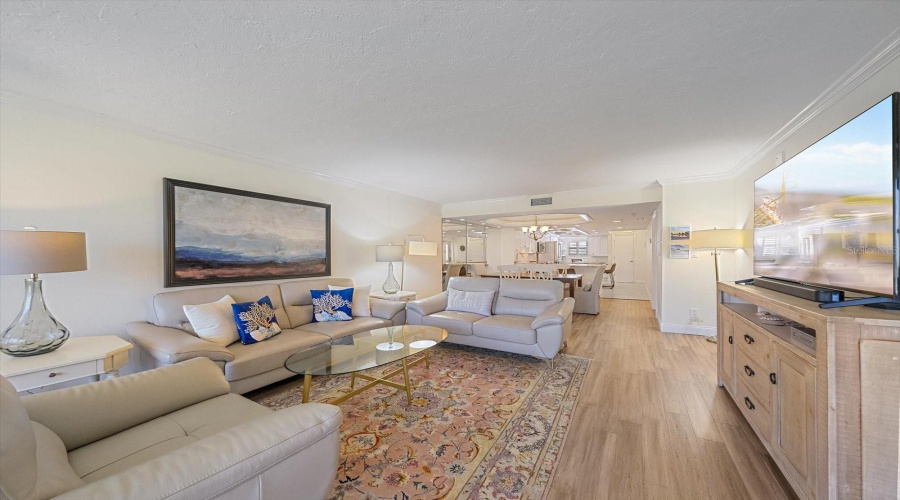Sarasota, Florida 34242, 2 Bedroom Bedrooms, ,2 Bathroombathrooms,Residential,For Sale,Midnight Pass,0,Mfrn6144235