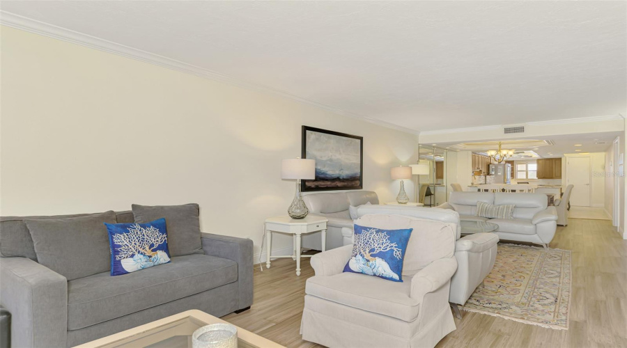 Sarasota, Florida 34242, 2 Bedroom Bedrooms, ,2 Bathroombathrooms,Residential,For Sale,Midnight Pass,0,Mfrn6144235