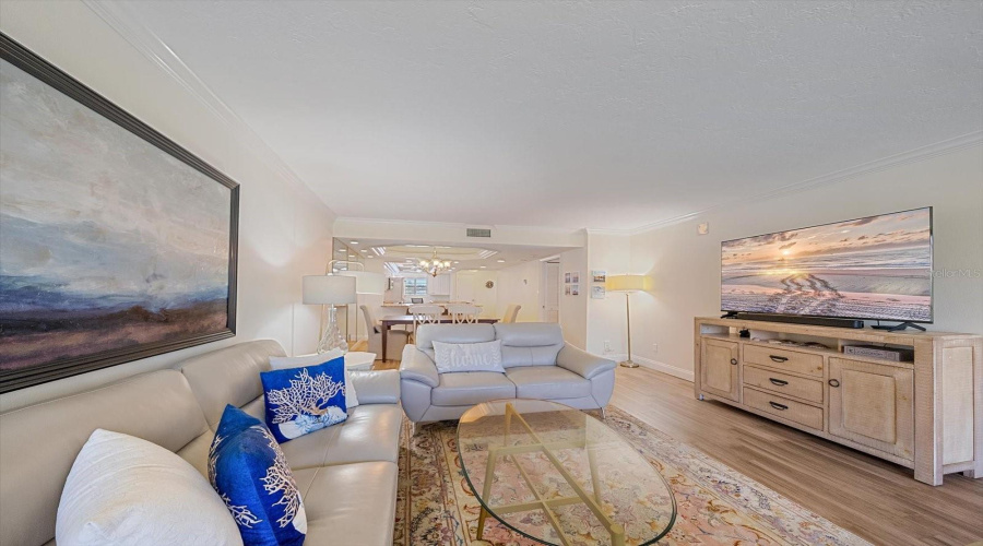 Sarasota, Florida 34242, 2 Bedroom Bedrooms, ,2 Bathroombathrooms,Residential,For Sale,Midnight Pass,0,Mfrn6144235
