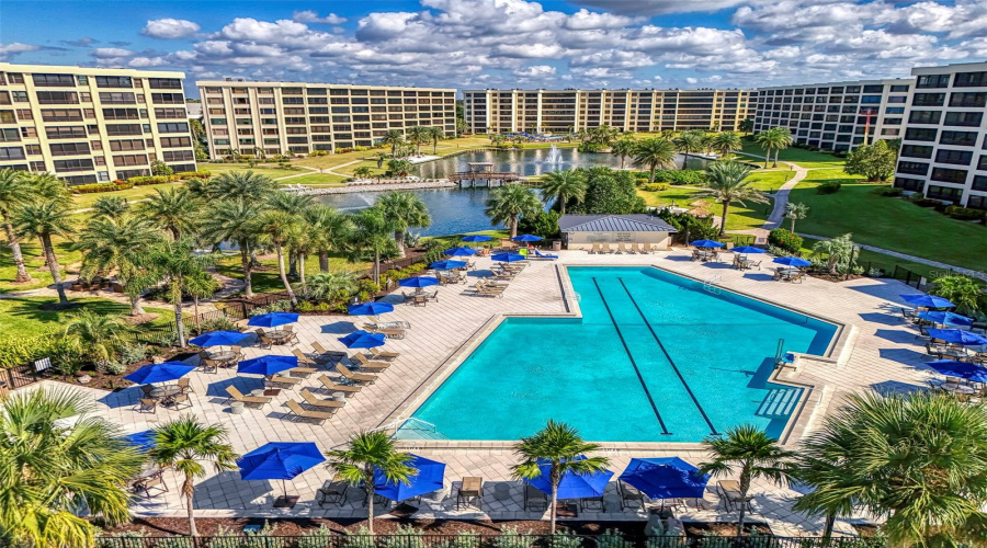 Sarasota, Florida 34242, 2 Bedroom Bedrooms, ,2 Bathroombathrooms,Residential,For Sale,Midnight Pass,0,Mfrn6144235