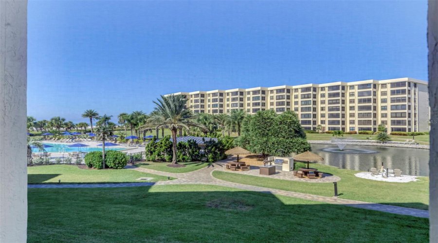 Sarasota, Florida 34242, 2 Bedroom Bedrooms, ,2 Bathroombathrooms,Residential,For Sale,Midnight Pass,0,Mfrn6144235