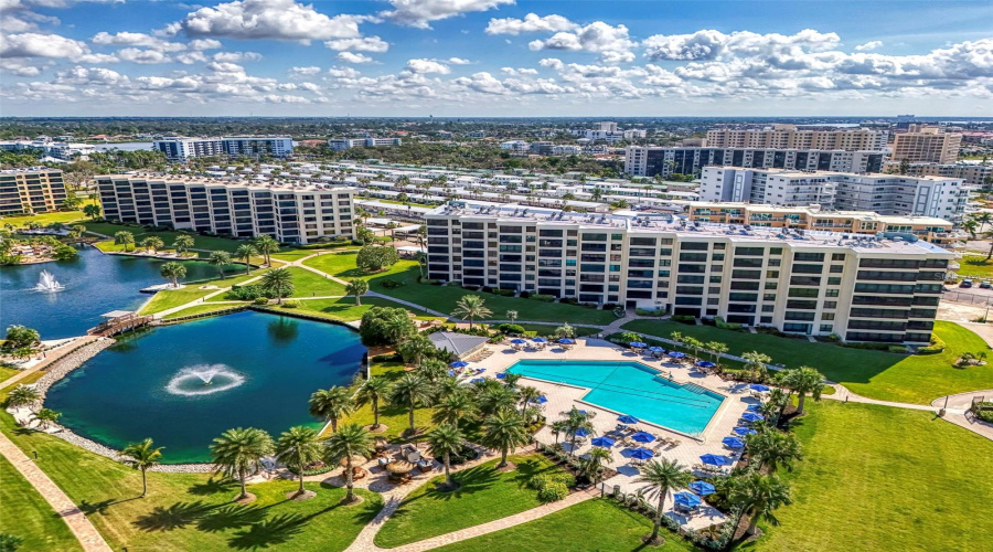 Sarasota, Florida 34242, 2 Bedroom Bedrooms, ,2 Bathroombathrooms,Residential,For Sale,Midnight Pass,0,Mfrn6144235