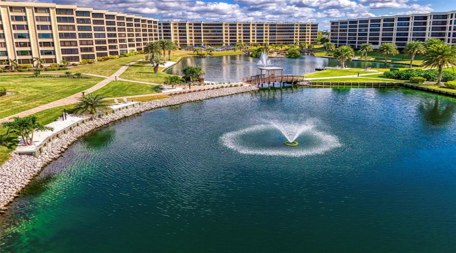 Sarasota, Florida 34242, 2 Bedroom Bedrooms, ,2 Bathroombathrooms,Residential,For Sale,Midnight Pass,0,Mfrn6144235