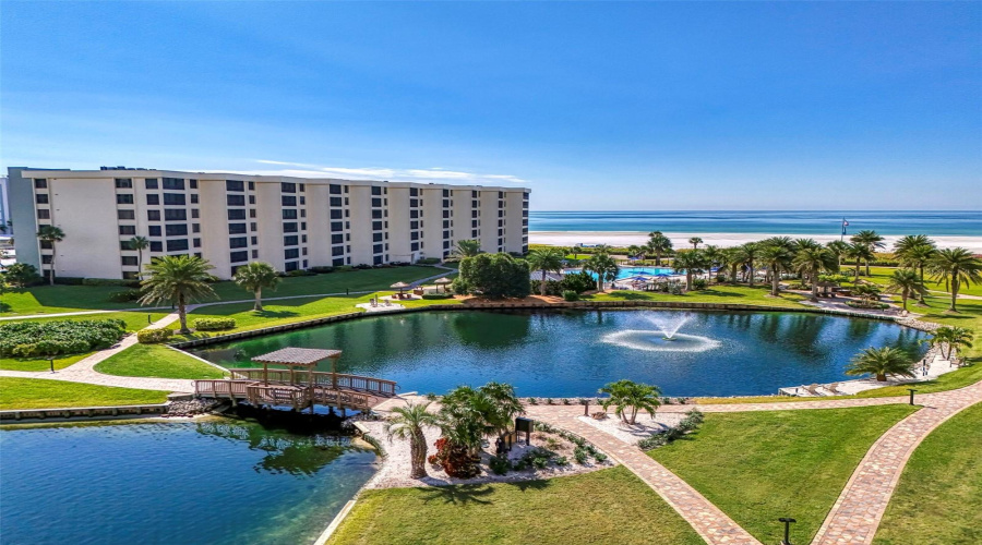 Sarasota, Florida 34242, 2 Bedroom Bedrooms, ,2 Bathroombathrooms,Residential,For Sale,Midnight Pass,0,Mfrn6144235