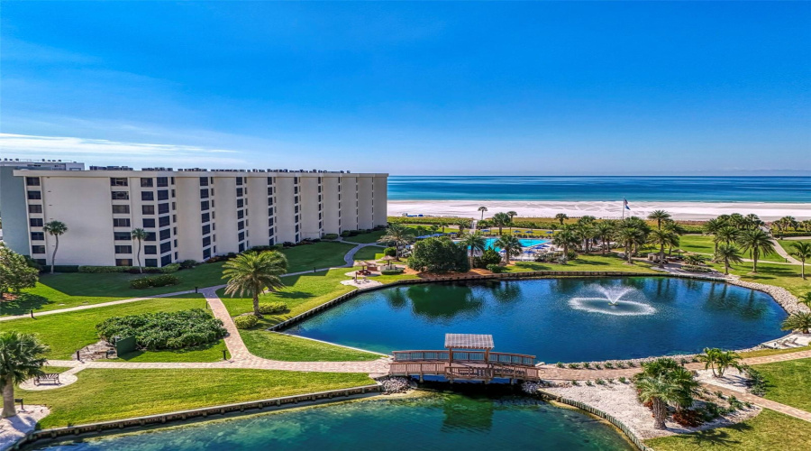 Sarasota, Florida 34242, 2 Bedroom Bedrooms, ,2 Bathroombathrooms,Residential,For Sale,Midnight Pass,0,Mfrn6144235