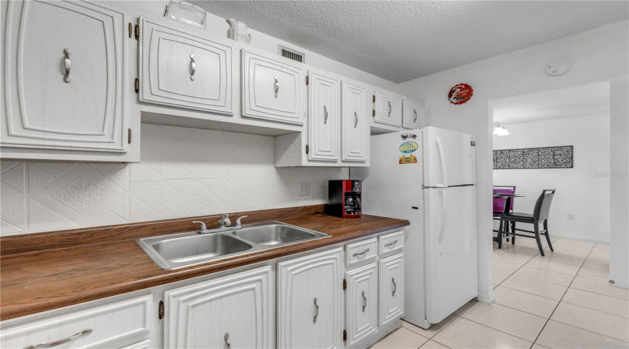 Daytona Beach, Florida 32118, 1 Bedroom Bedrooms, ,1 Bathroombathrooms,Residential,For Sale,Halifax,0,Mfrns1089063