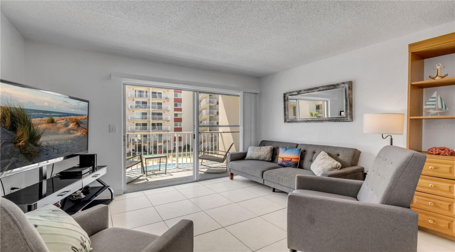 Daytona Beach, Florida 32118, 1 Bedroom Bedrooms, ,1 Bathroombathrooms,Residential,For Sale,Halifax,0,Mfrns1089063