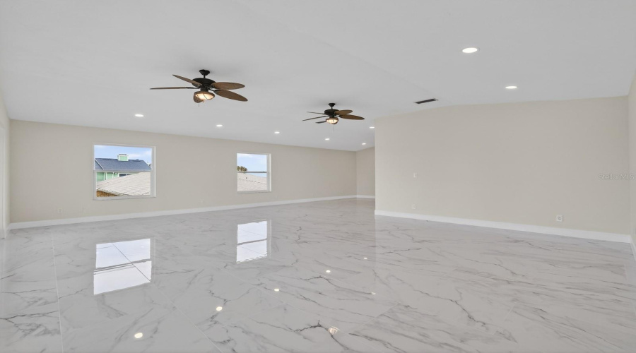 Ormond Beach, Florida 32176, 4 Bedroom Bedrooms, ,3 Bathroombathrooms,Residential,For Sale,Sea Watch,0,Mfrfc317291