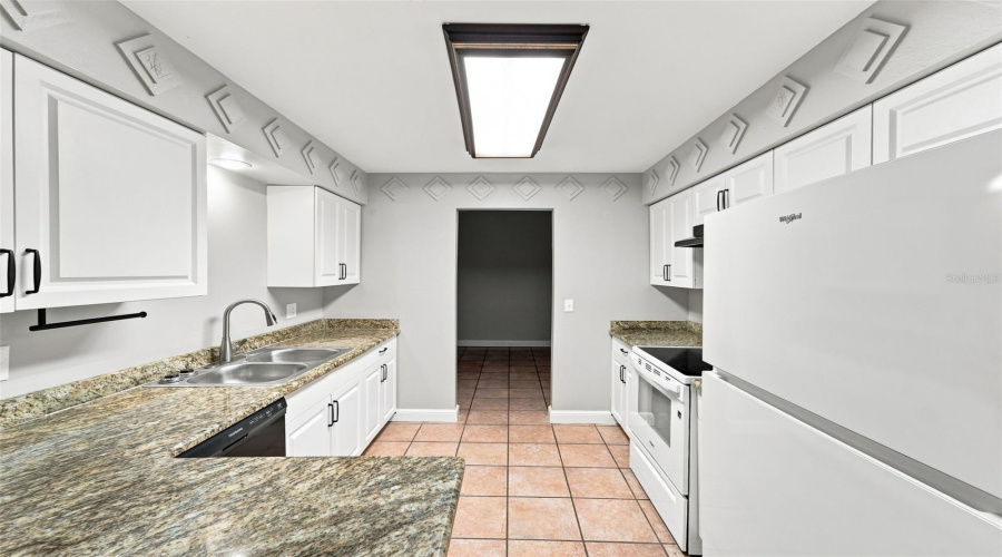 Altamonte Springs, Florida 32714, 5 Bedroom Bedrooms, ,3 Bathroombathrooms,Residential,For Sale,La Salle,0,Mfrv4950854