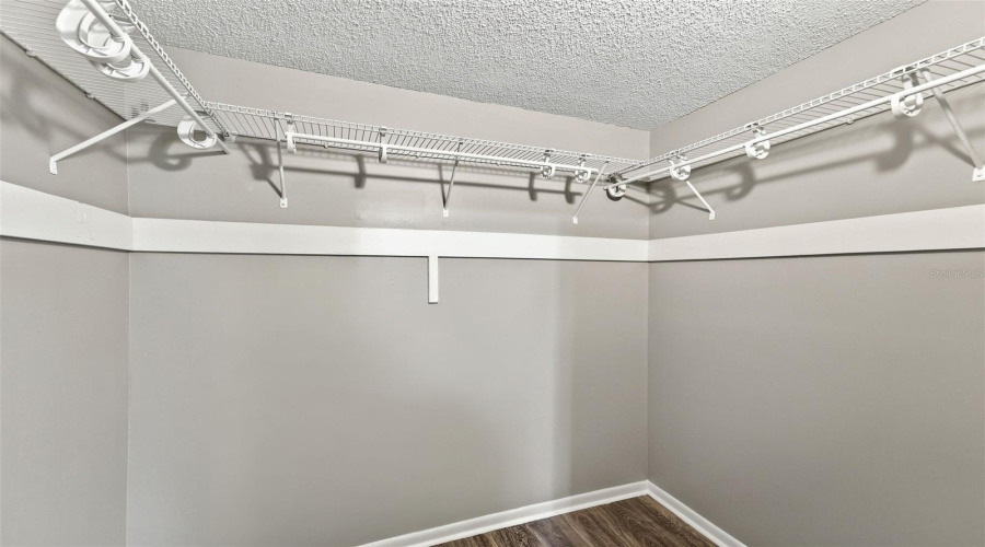 Altamonte Springs, Florida 32714, 5 Bedroom Bedrooms, ,3 Bathroombathrooms,Residential,For Sale,La Salle,0,Mfrv4950854