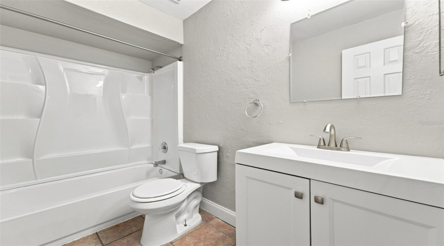 Altamonte Springs, Florida 32714, 5 Bedroom Bedrooms, ,3 Bathroombathrooms,Residential,For Sale,La Salle,0,Mfrv4950854