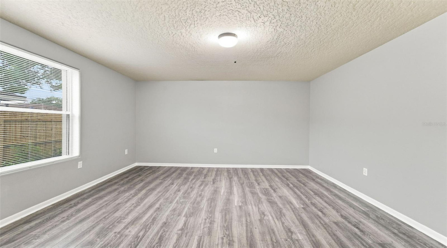 Altamonte Springs, Florida 32714, 5 Bedroom Bedrooms, ,3 Bathroombathrooms,Residential,For Sale,La Salle,0,Mfrv4950854