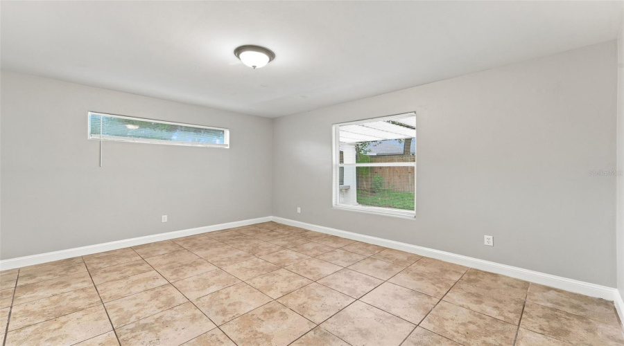 Altamonte Springs, Florida 32714, 5 Bedroom Bedrooms, ,3 Bathroombathrooms,Residential,For Sale,La Salle,0,Mfrv4950854