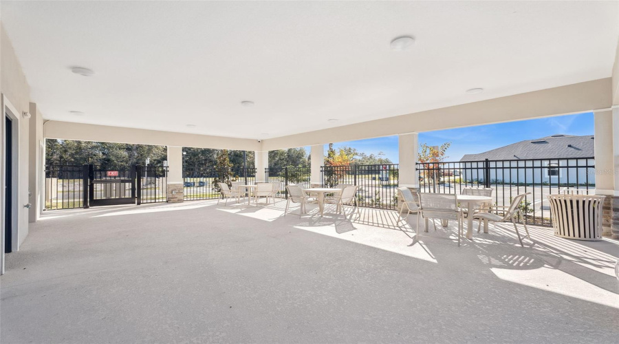 Daytona Beach, Florida 32124, 5 Bedroom Bedrooms, ,3 Bathroombathrooms,Residential,For Sale,Champion Rdg,0,Mfro6400621